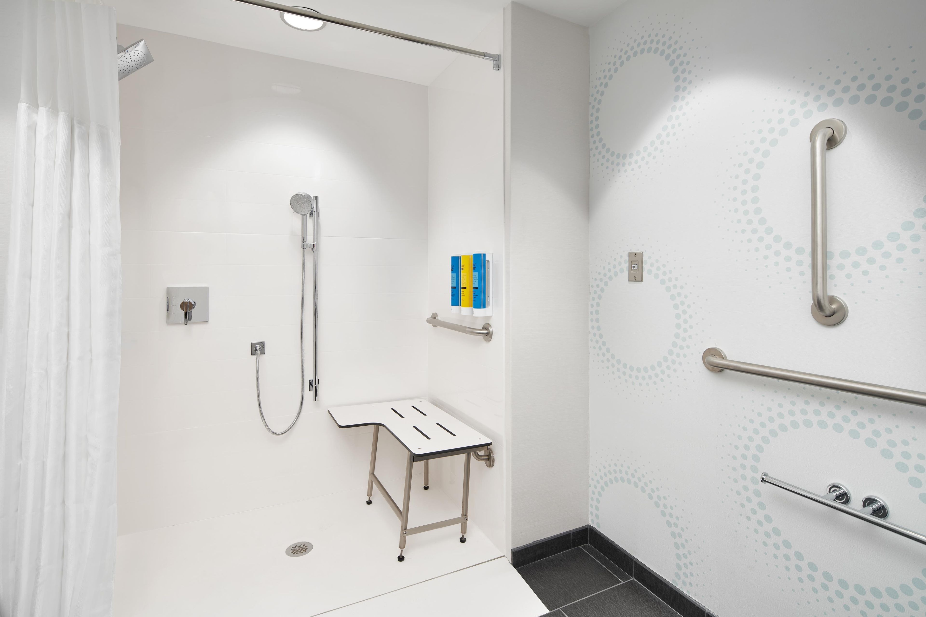 Badkamer met douche