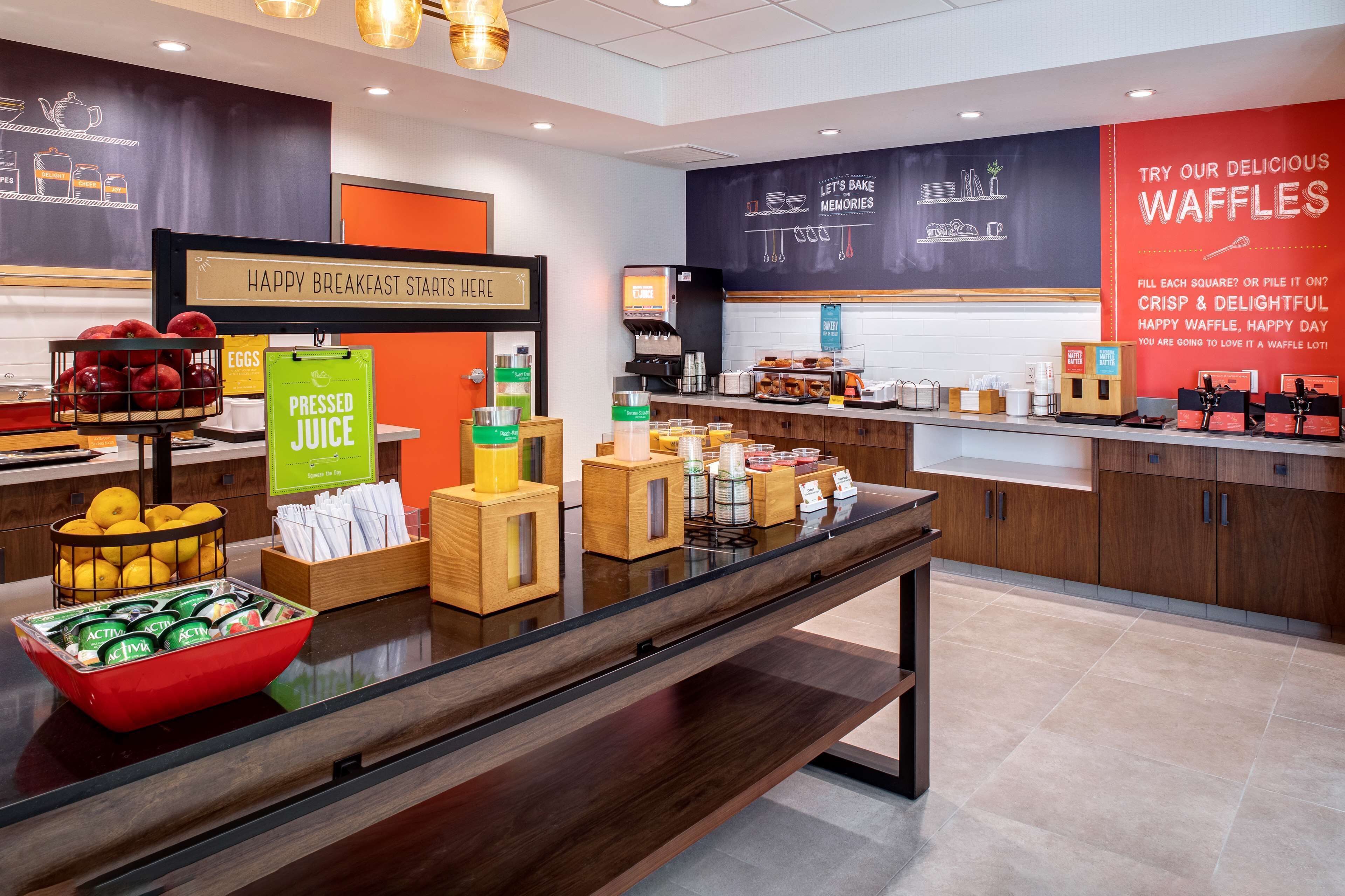 free daily full breakfast