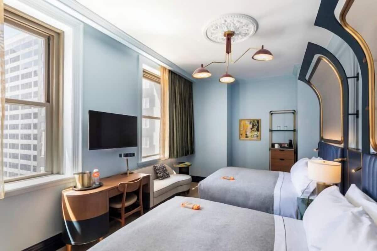 In-room safe, desk, laptop workspace, blackout drapes