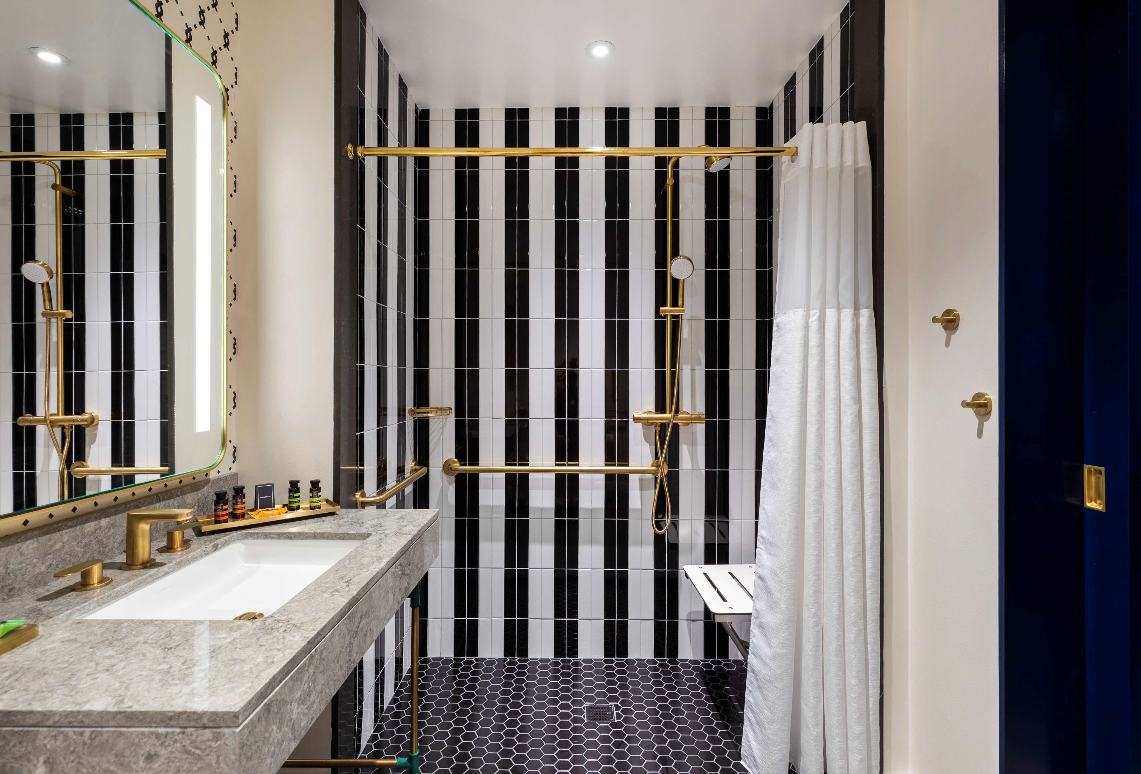 Bathroom shower