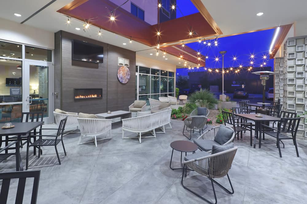 Hilton Garden Inn Chandler Downtown