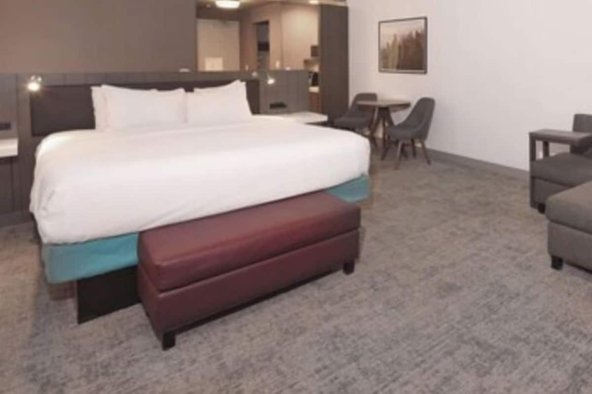 In-room safe, desk, laptop workspace, iron/ironing board