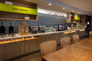 Free daily buffet breakfast - Home2 Suites by Hilton Lewes Rehoboth Beach (Lewes)