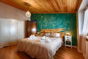 2 soverom, skrivebord og wi-fi