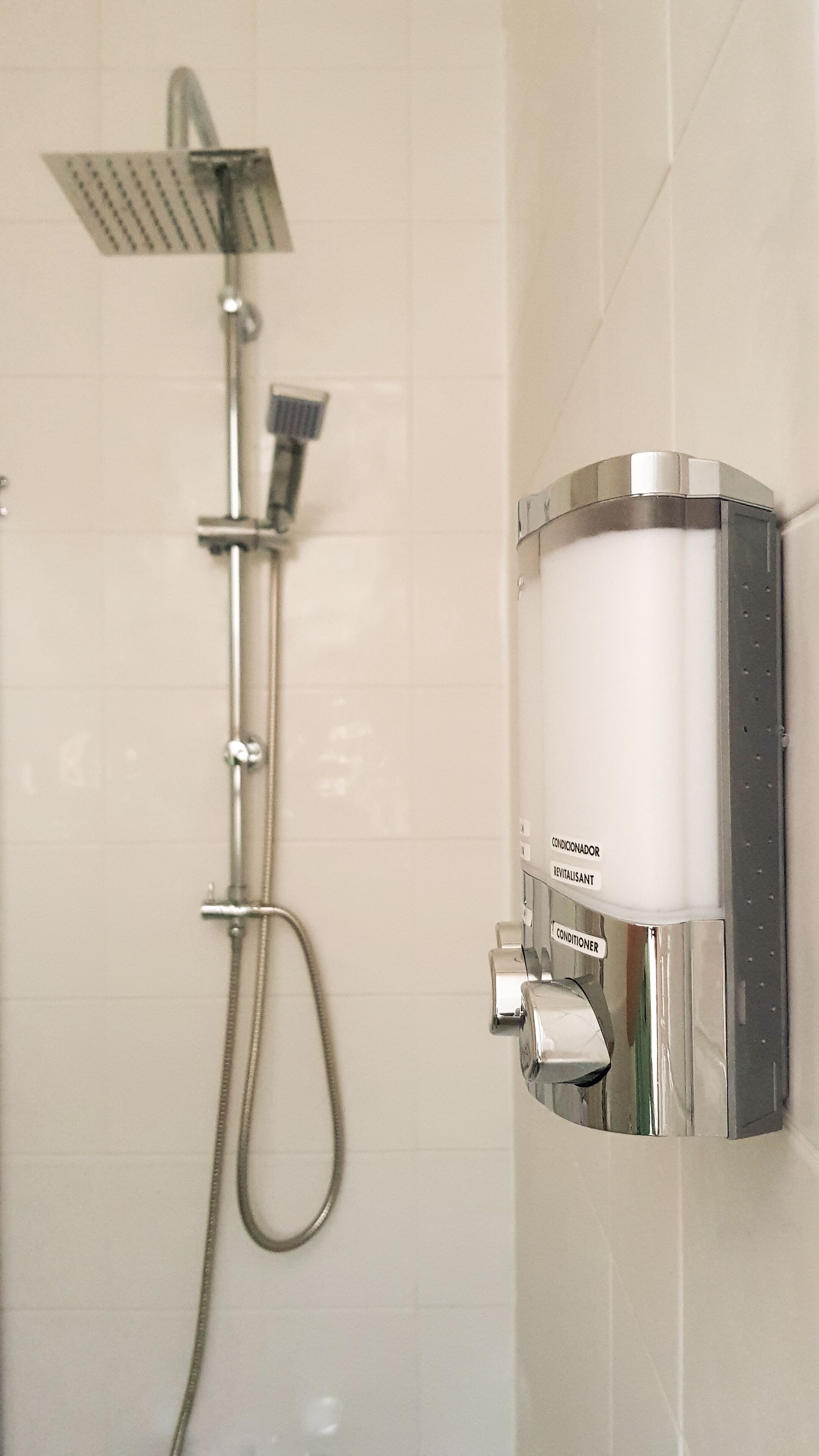 Apartment | Bathroom shower