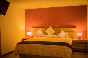 Deluxe Double Room | Down comforters, individually decorated, individually furnished, desk - Murano Hotel (Moyobamba)