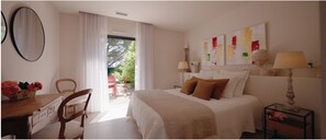 3 Schlafzimmer, Zimmersafe, Bügeleisen/Bügelbrett, WLAN