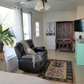 1 bedroom, iron/ironing board, WiFi