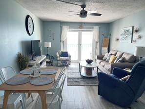 Smart TV, DVD player, books - Ocean Front Cozy Condo Seconds from the Beach Your Adventure Awaits (Gulf Shores)