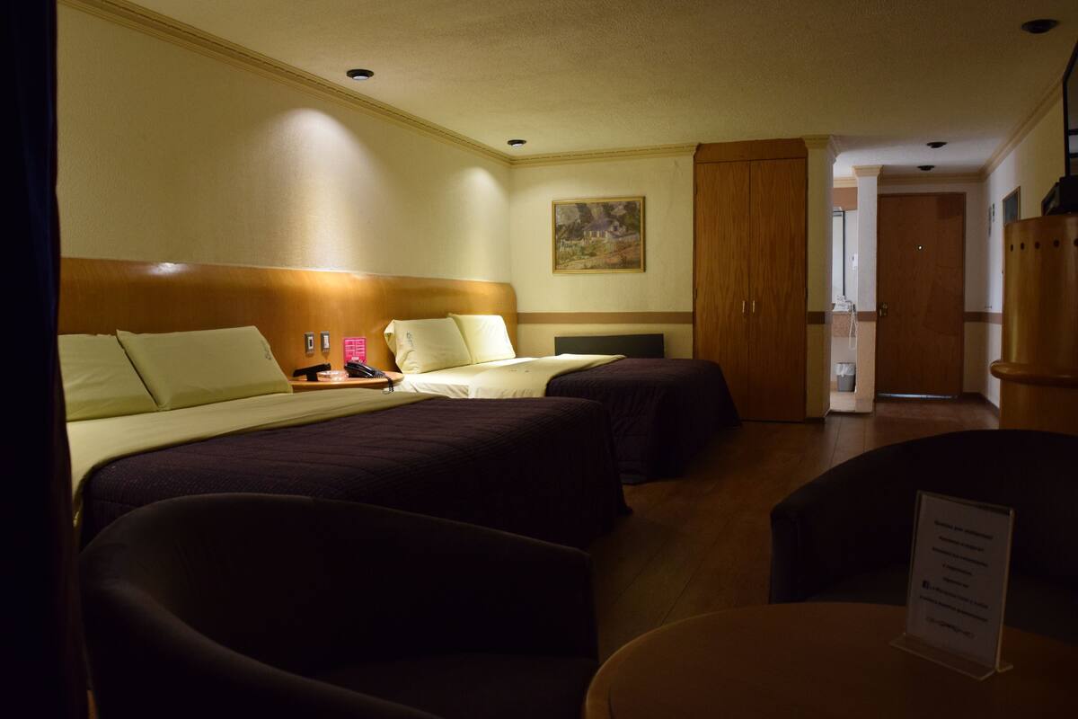 Quadruple Room | Desk, blackout drapes, WiFi (free), bed sheets