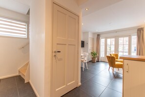 2 habitaciones, escritorio y sistema de insonorización 