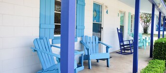 8: Spring Break Lakefront Retreat on Lake LBJ, Pool Access & WiFi