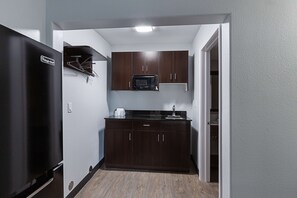 Standard Room, 2 Queen Beds, Non Smoking, Kitchenette | Private kitchenette