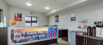Motel 6 Show Low, AZ