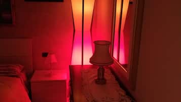 4 bedrooms, desk, iron/ironing board, free WiFi