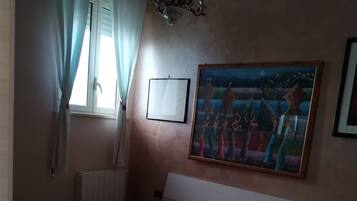 4 chambres, bureau, fer et planche Ă  repasser, Wi-Fi gratuit