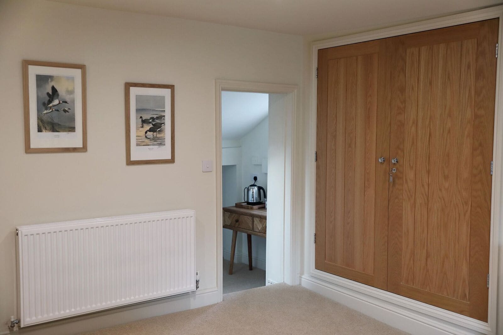 Deluxe Double Room, Ensuite, River View (Room 3) | WiFi