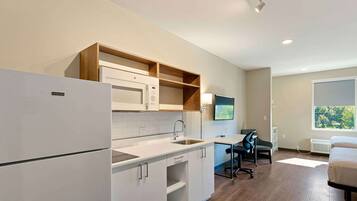 Standard Studio, 2 Queen Beds, Non Smoking, Refrigerator & Microwave | Desk, laptop workspace, iron/ironing board, bed sheets