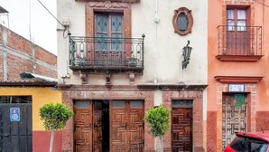 Fachada da propriedade