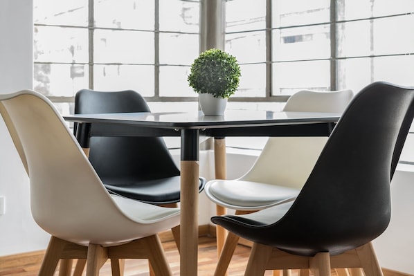 Apartment | In-room dining