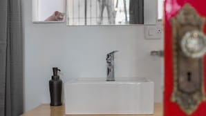 Apartment | Waschbecken im Bad