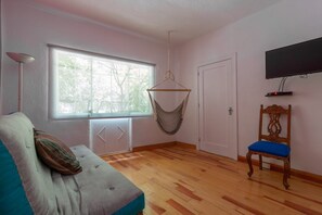 Departamento | Área de sala de estar | Televisión de pantalla plana 