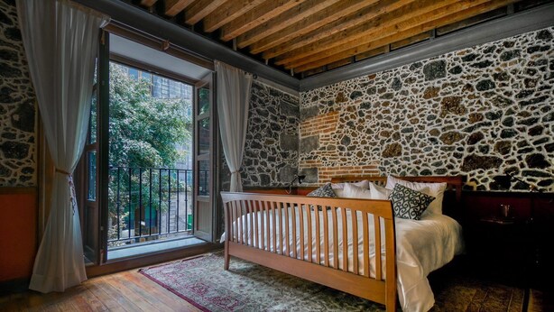 Unclassified image, 1 of 23, button - CASA SAUTO Wonderful Vintage Luxury Suite (Mexico City)