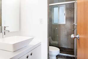 Bathroom - JUUB Amazing Apartment at Reforma (Mexico City)