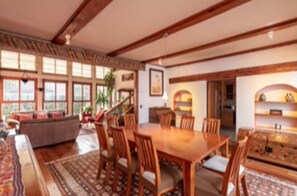 Maison | Restauration dans la chambre