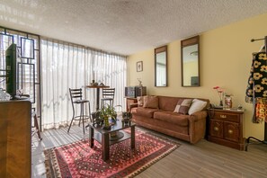 Estudio | Área de sala de estar | Televisión de pantalla plana