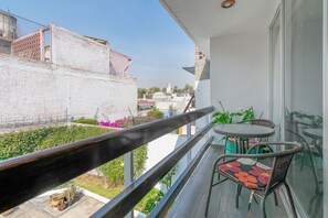 Estudio | Balcón