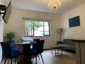 Estudio | Sala de estar | Televisión de pantalla plana 