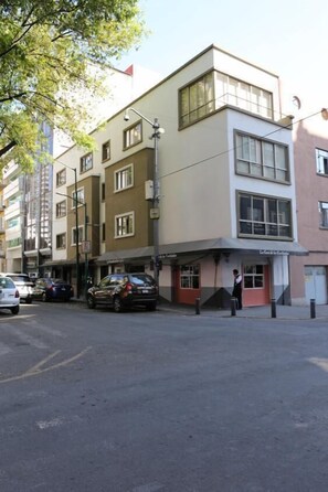 Front of property - JUUB Amazingly Locate One Bedroom Loft (Mexico City)
