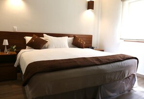 Studio | Bed sheets - JUUB Affordable Modern/Luxury 1 Bedroom Apt (Mexico City)