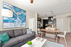 Signature Apartment, 2 Bedrooms, Non Smoking, 2 Bathrooms (Self Check-in with Virtual Front Desk) | Living room | 49-inch Smart TV with digital channels, TV, Netflix - Kasa Highland Park Dallas (Dallas)