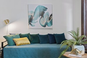 3 bedrooms, desk, iron/ironing board, travel cot - 3BR /1B Victorian House, Near NYC• Parking Avail• Pets Welcome (Jersey City)