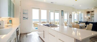 Sandcastle- Stunning Beachfront Spacious home, 6BR ~ Sleeps 18. Prime Location!