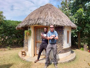 Exterior - Plastic Bottles House (Entebbe)