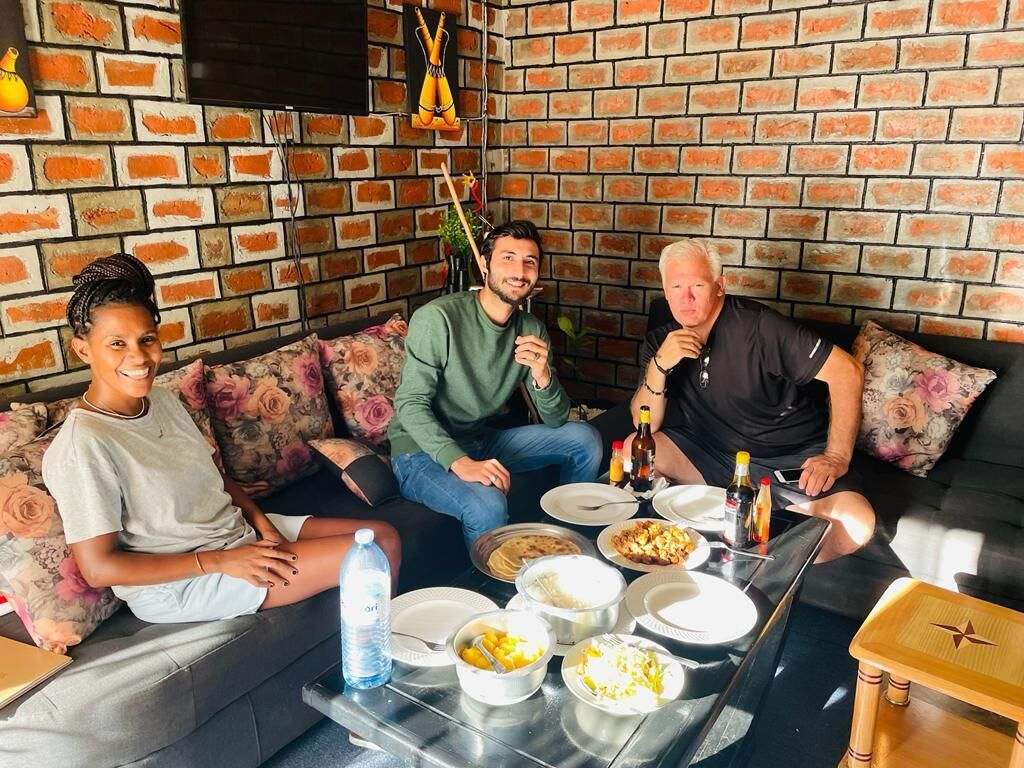 Foto - Plastic Bottles House