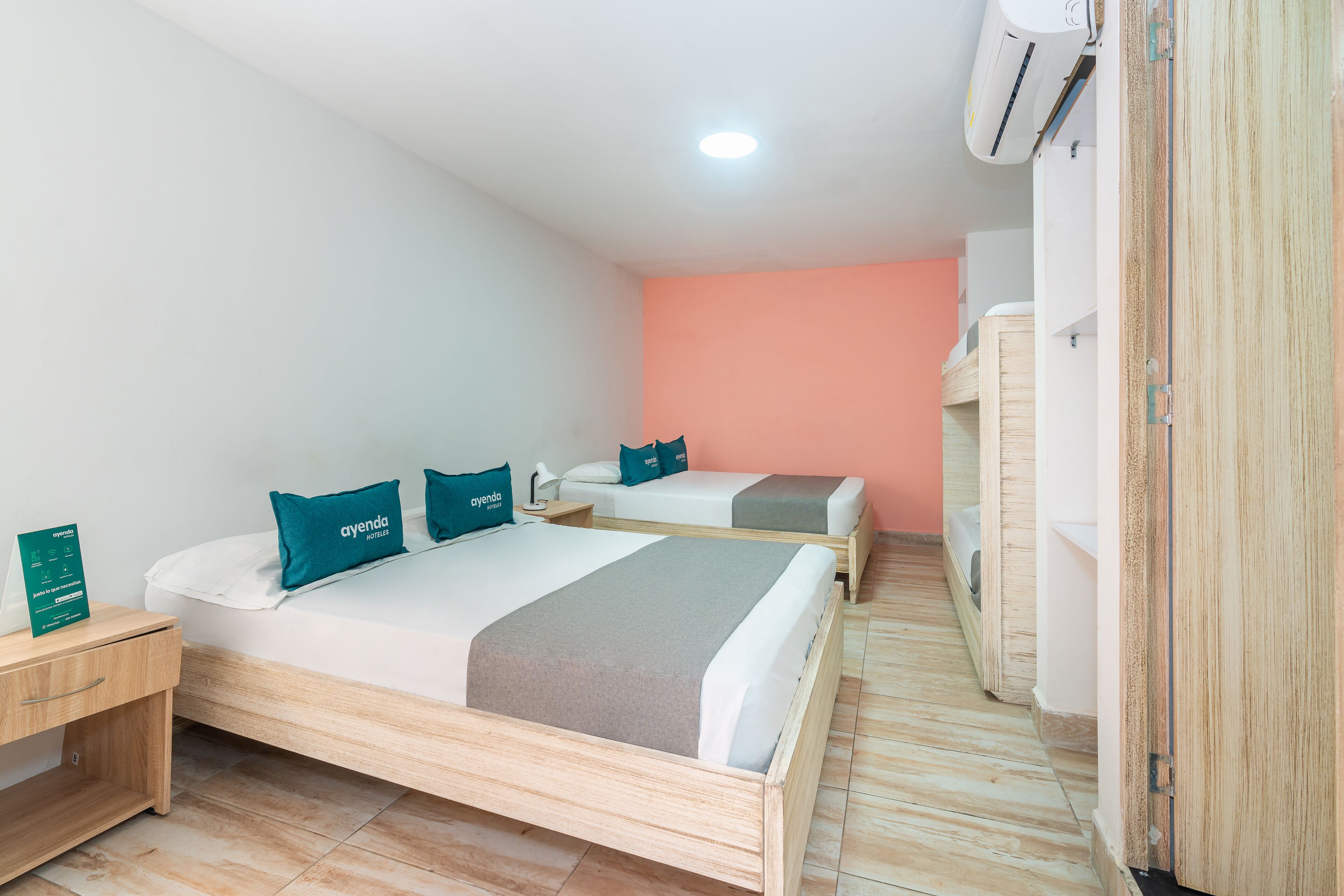 Foto - Ayenda Malaki