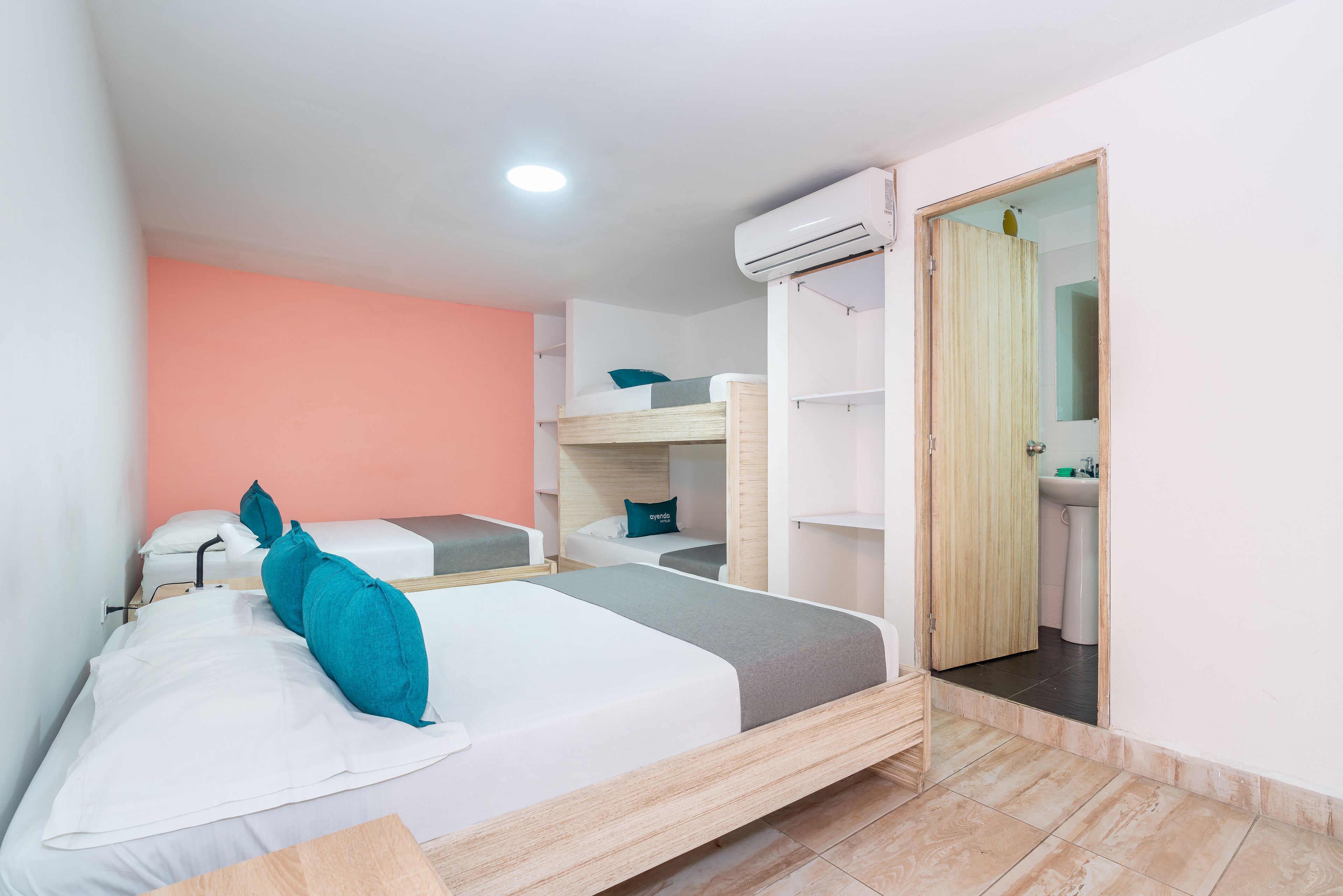 Foto - Ayenda Malaki