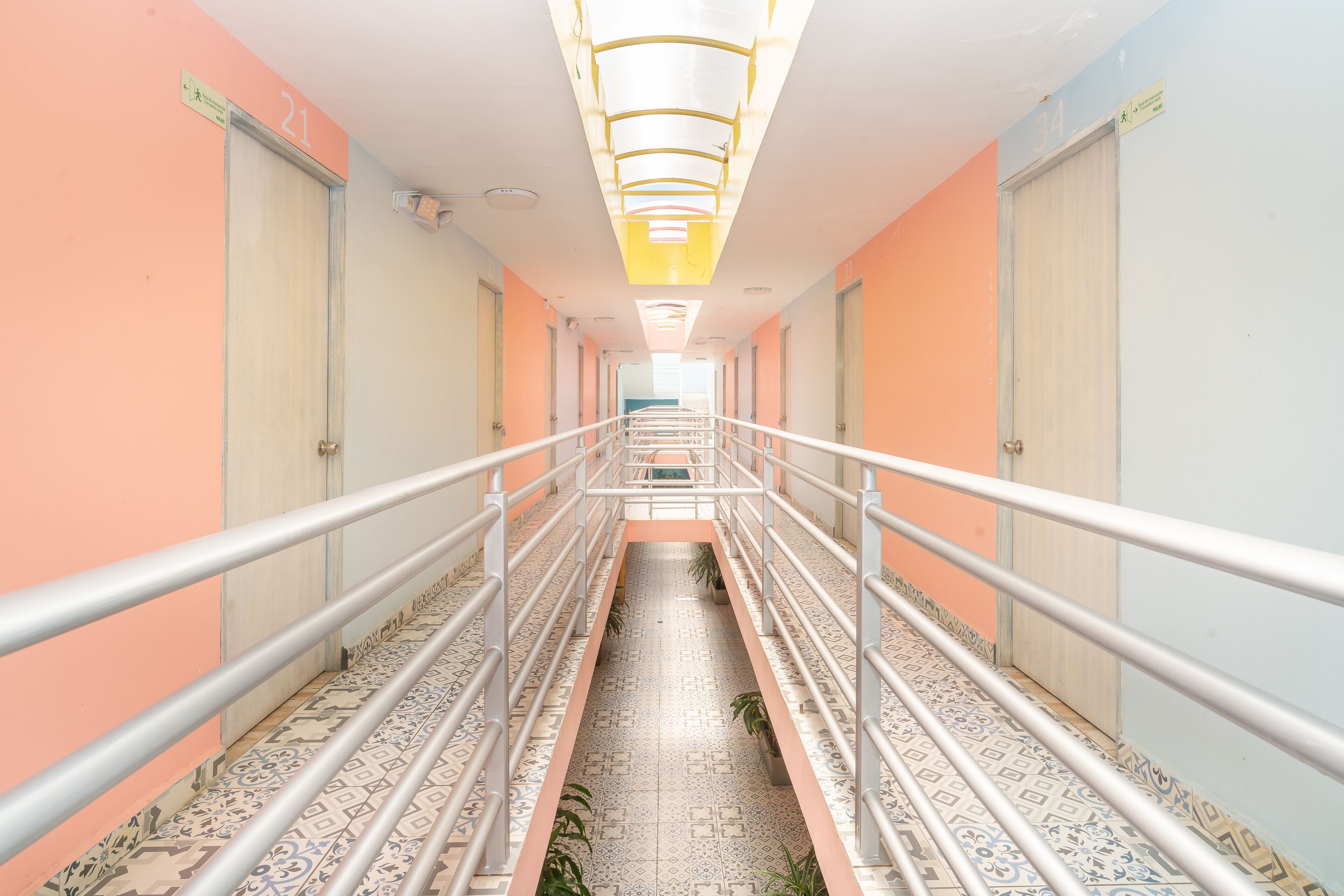 Foto - Ayenda Malaki