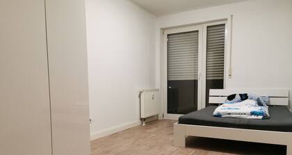 Nice Flat near Town Center & Wöhrder See