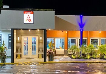 Lx Hotel, BW Signature Collection By Best Western