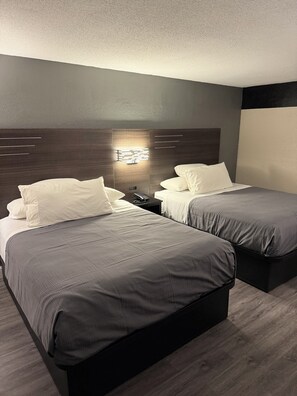 Double Queen Suites | 1 habitación, sábanas de algodón egipcio y ropa de cama de alta calidad 