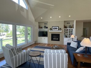 TV, fireplace, DVD player, ping pong