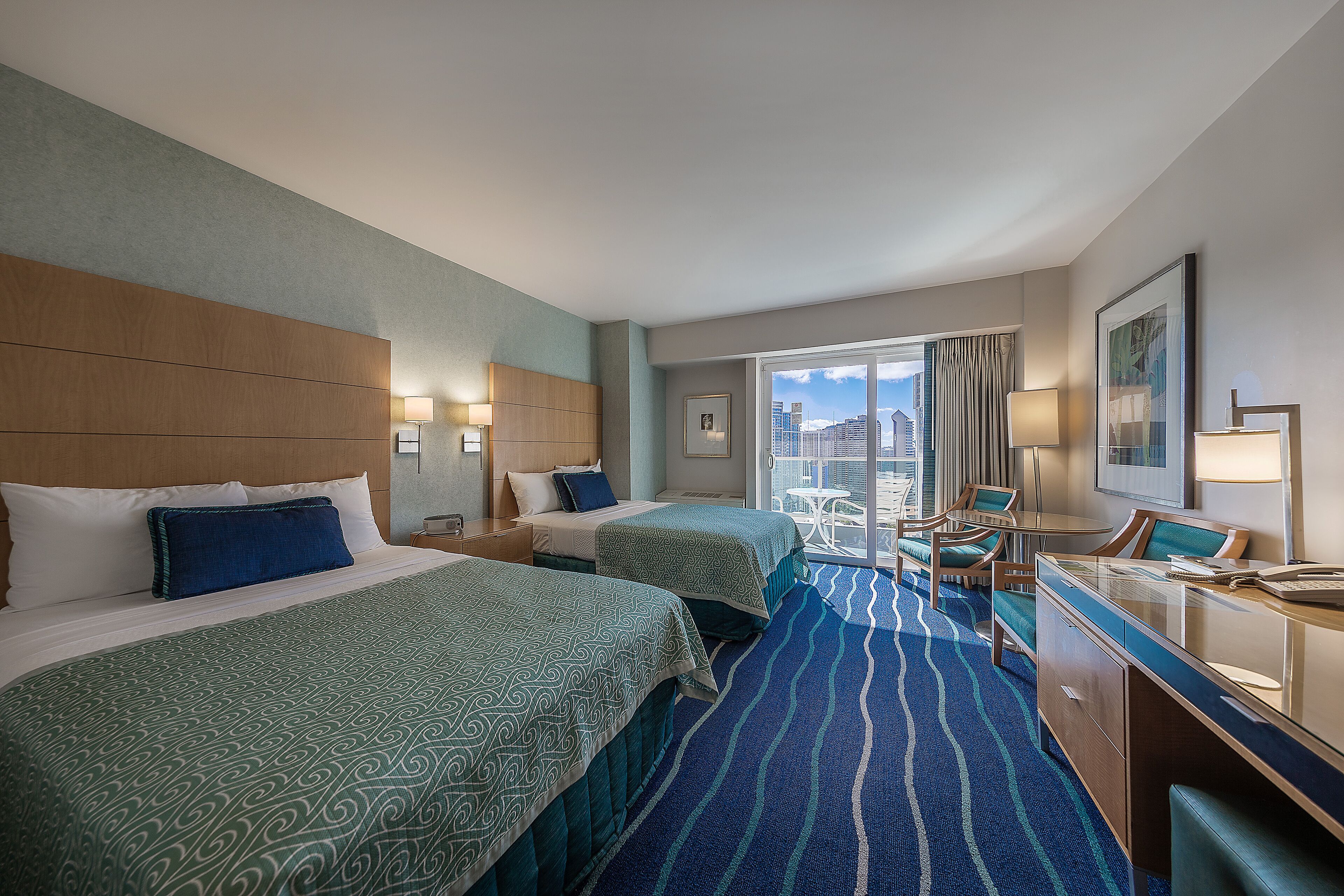 Studio Ocean and Diamond Head View~Book Now at Special Nightly rate!
