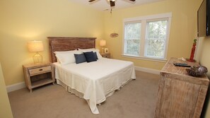 4 chambres, fer et planche à repasser, lit parapluie, Wi-Fi gratuit