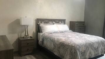 1 chambre, fer et planche Ă repasser, Wi-Fi, draps fournis