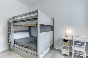 2 bedrooms, Internet, bed sheets